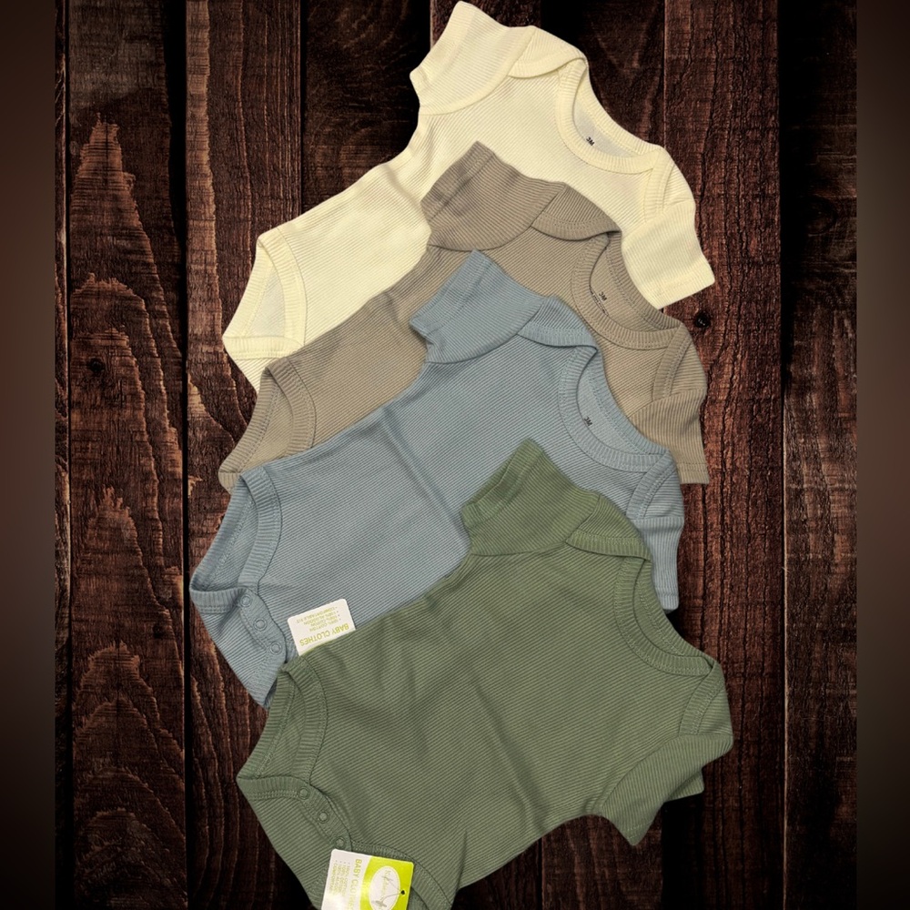 NWT 6 Baby Onesies- dip & Kiddiezoom Ribbed Bodysuits